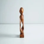 مجسمه چوبی مدل رمانتیک | فروشگاه آنلاین پخش کالای مرکزی